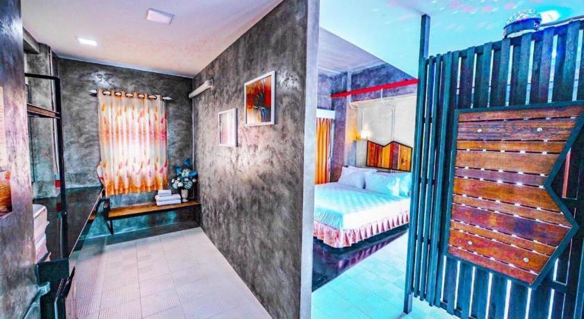 Ps Extra Hotel Хатъяй Экстерьер фото